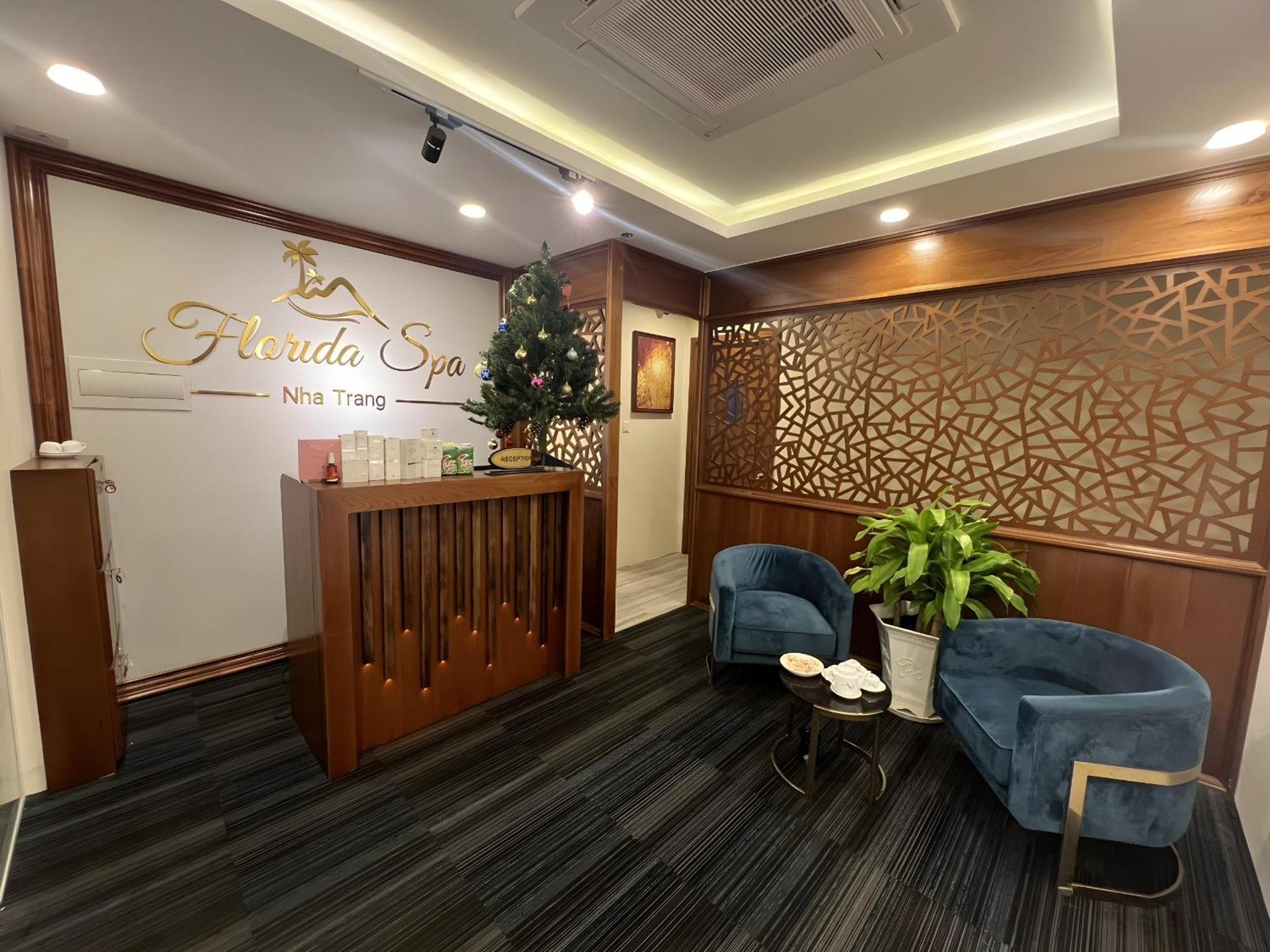 Florida Hotel Να Τρανγκ Εξωτερικό φωτογραφία